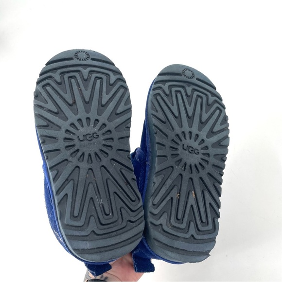 UGG Neumel Blue Suede Chukka Slip On Sherpa Child Boot - Picture 4 of 5